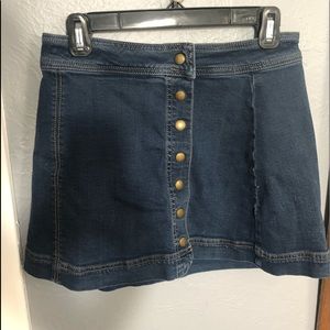A line denim skirt